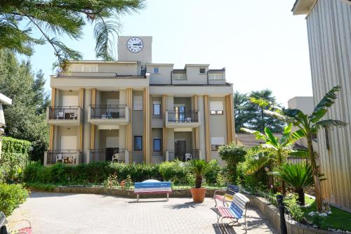 Exterior view, Hotel Casa Tra Noi in Vatican