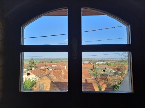 Vinný sklep U strýca Drkala (Vinny sklep U stryca Drkala) in Morkuvka