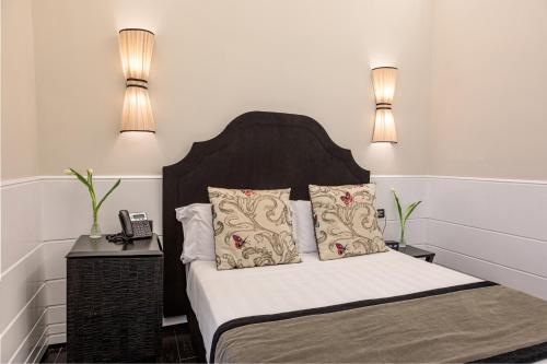 The Independent Suites - image 10