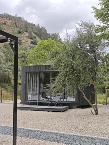 花園, River Glamping Kalopanayiotis in 卡洛帕奈伊奧蒂斯
