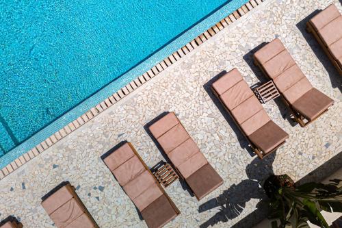 Swimming pool, The Edge in Bijilo