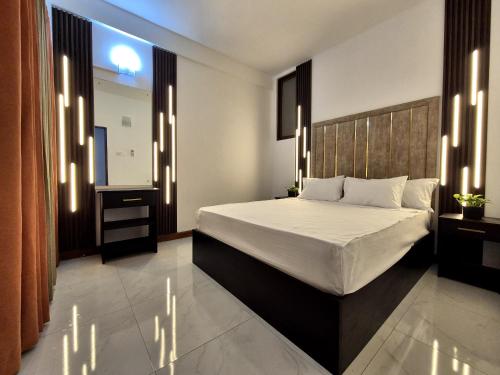 Shiloh Apartments - image 2