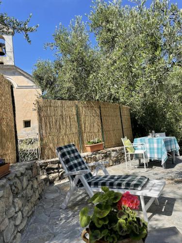  Piccola Navetta, bezauberndes Studio Apartment in Diano San Pietro