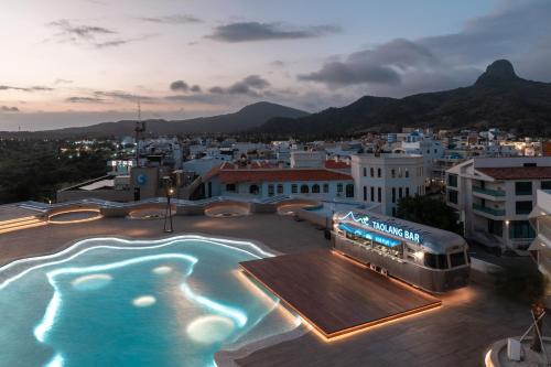 Бассейн , Hotel dùa Kenting in Кэньдин