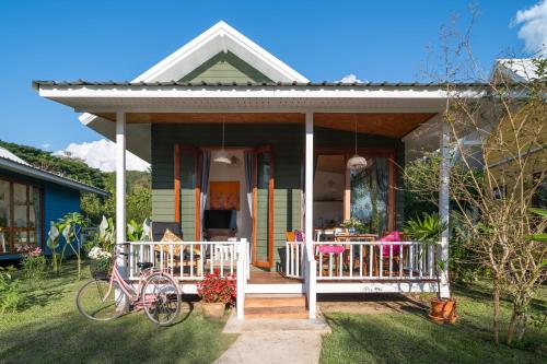 Exterior view, Luxury Farm House in Pai
