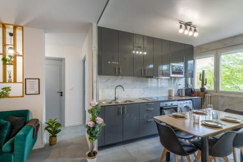 Konyha, Spacieux Appartement 4 Chambres in Herouville-Saint-Clair