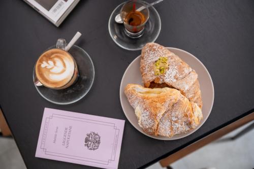 Materdei Rooms - Napoli Centro, Camere con cucina vicino Metro e colazione inclusa, Naples (photo 5)