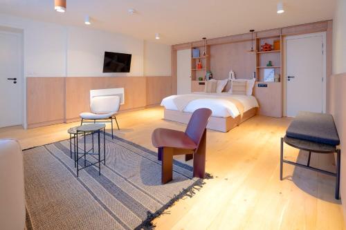 2 bedrooms, 5 beds