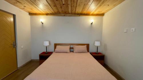Pine Edge by T2R - Luxury Duplex Apartment Private Parking & Stunning Views in Khaira Gali near to Nathia Gali & Muree - image 12