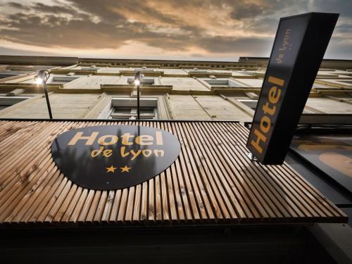 Instalaciones, Hotel de Lyon in Valence