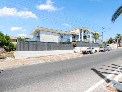 A szálláshely kívülről, Ultimate Luxury Beachside Escape in West Beach in West Beach