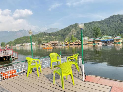 New Sea Palace Houseboats - image 2