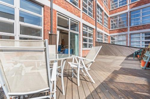 Bright Space in Birmingham - Balcony & WiFi, Birmingham (foto 4)