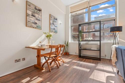 Bright Space in Birmingham - Balcony & WiFi, Birmingham (foto 3)