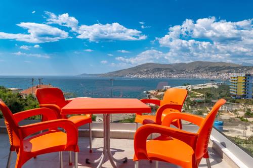 Apartment with Sea View image 4