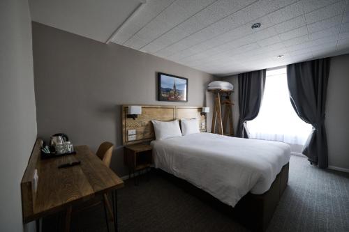 White Hart Exeter by Marston's Inns - image 8