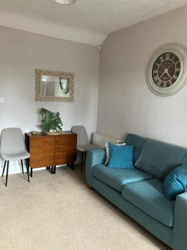 Wee Lyon Cottage Maybole 2 Bedroom Sleeps 4 in Мейбоул