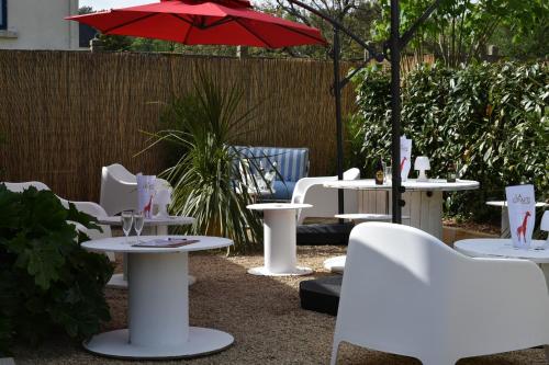 Facilities, Logis Hotel Vannes Nord Le Clos Des Hortensias in Locqueltas