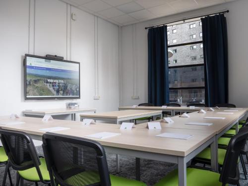 YHA Manchester - main image