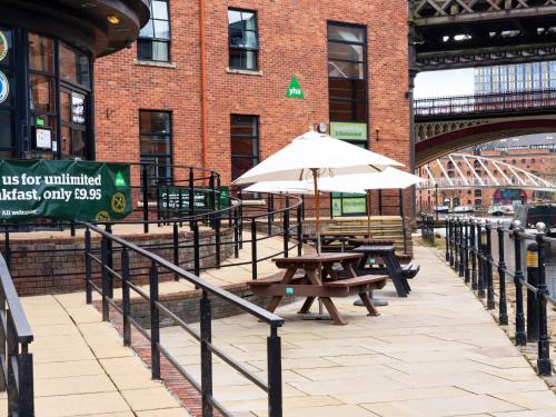 YHA Manchester - image 5