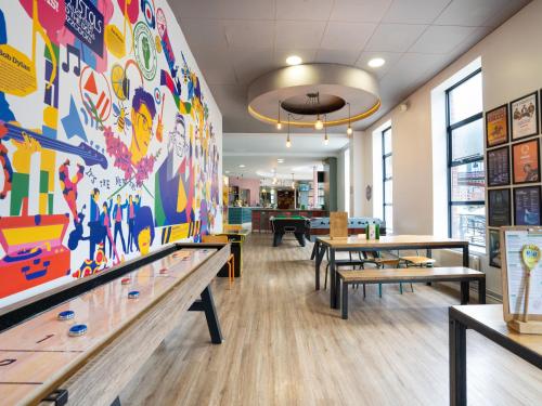 YHA Manchester - image 11