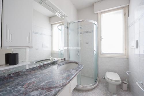 Superior Two-Bedroom Apartment image 3