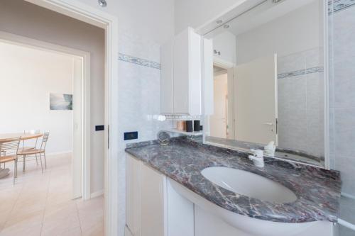 Superior Two-Bedroom Apartment image 2