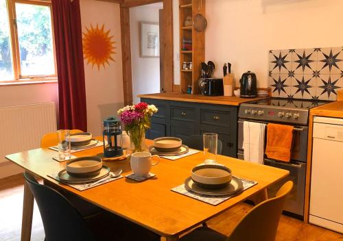 Cocina, Eco-friendly Cornish sanctuary in Sancreed