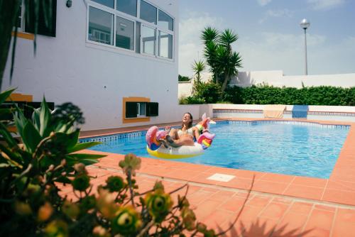 Swimming pool, SURFinn Algarve in Vale da Telha