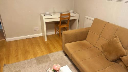 A1-1 Bed Ground Floor Flat in Elephant Castle, Londra (foto 3)