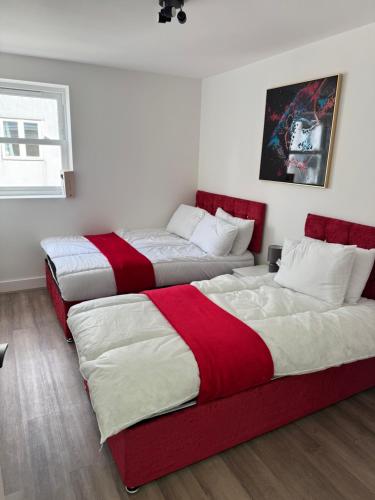 Urban And Trendy Stratford Property Sleeps 8 Free Parking Wifi