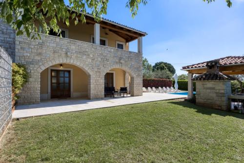 Villa Ladonja with Private Pool and Sauna - image 10