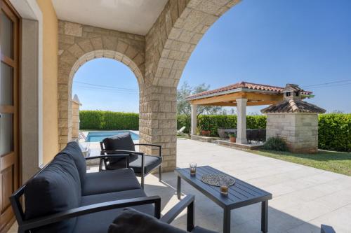 Villa Ladonja with Private Pool and Sauna - image 9