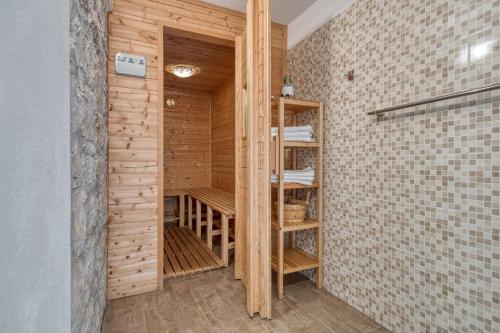 Villa Ladonja with Private Pool and Sauna - image 4