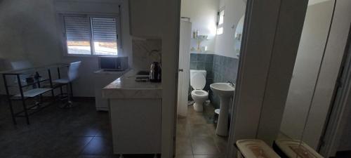 One-Bedroom Apartment image 1