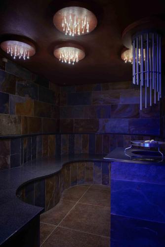 Theatre Hotel - image 7