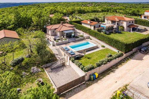 A szálláshely kívülről, Villa Krasna Kuca for 5 people near Labin - Rabac with private heated pool in Breg