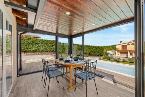 Villa Krasna Kuca for 5 people near Labin - Rabac with private heated pool in Breg