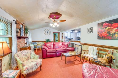 Heathsville Home w/ Sunroom < 10 Mi to Beach! in Ridge (MD)