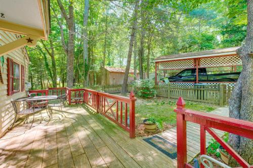 Heathsville Home w/ Sunroom < 10 Mi to Beach! in Ridge (MD)