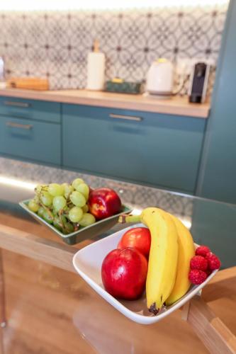 Fabulous Green 2-room apartment in the center of Grasse in 그라스 시티 센터