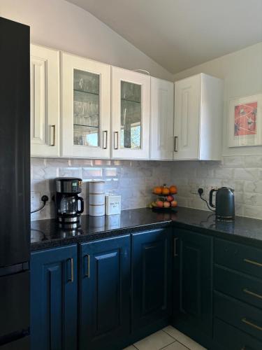 Dotări, Spacious Family & Pet-Friendly Belfast in Wilgar Park Area
