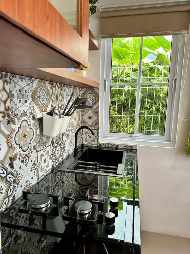 Kitchen, Holand style Vila Comfy for Family blue in Temanggung