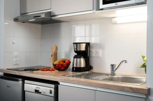 Néméa Appart'Hôtel Vélizy Europe - image 3