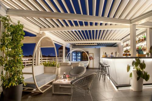 The Tribune Hotel - image 3