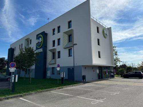 . B&B HOTEL Nantes Savenay
