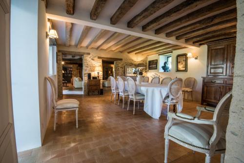 l'élégante (l'elegante) in Saint-Georges-sur-Loire