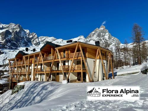 FLORA ALPINA EXPERIENCE - "Ski-to-Door" Brand New Chalet Apartments with Indoor Garage and Mountain View