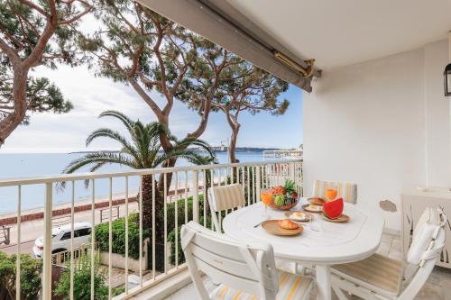 strand, Fettolina YourHostHelper in Pointe Croisette