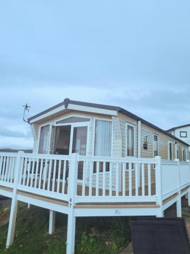 'Falcons Rest' in Brynowen